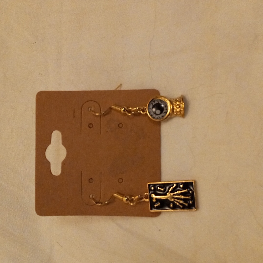 NWT Earrings Tarot Card and Crystal Ball Charms